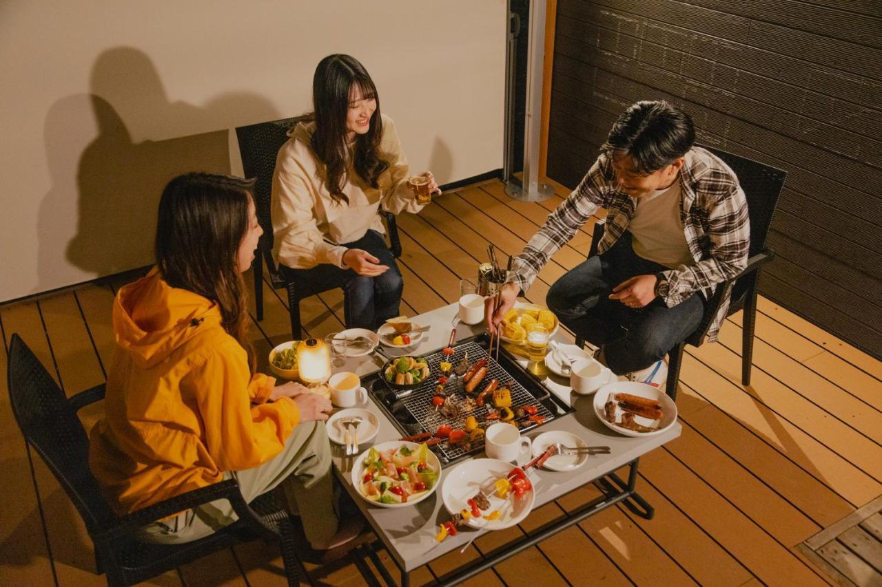 Mt Fuji Glamping Tourist Villa Kawaguchiko Фудзі-Каваґутіко Екстер'єр фото