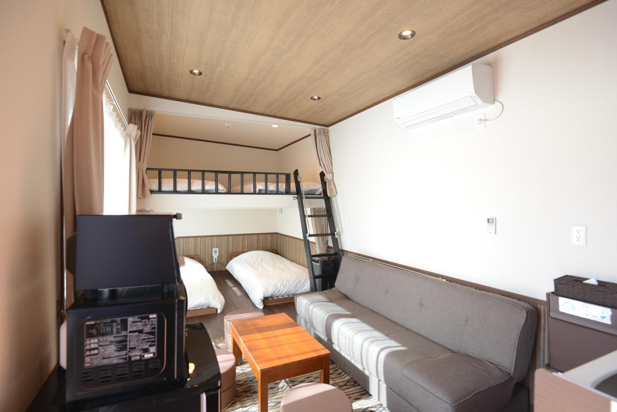 Mt Fuji Glamping Tourist Villa Kawaguchiko Фудзі-Каваґутіко Екстер'єр фото