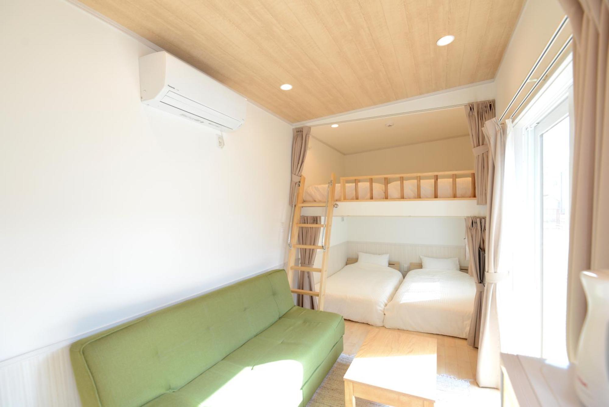 Mt Fuji Glamping Tourist Villa Kawaguchiko Фудзі-Каваґутіко Екстер'єр фото