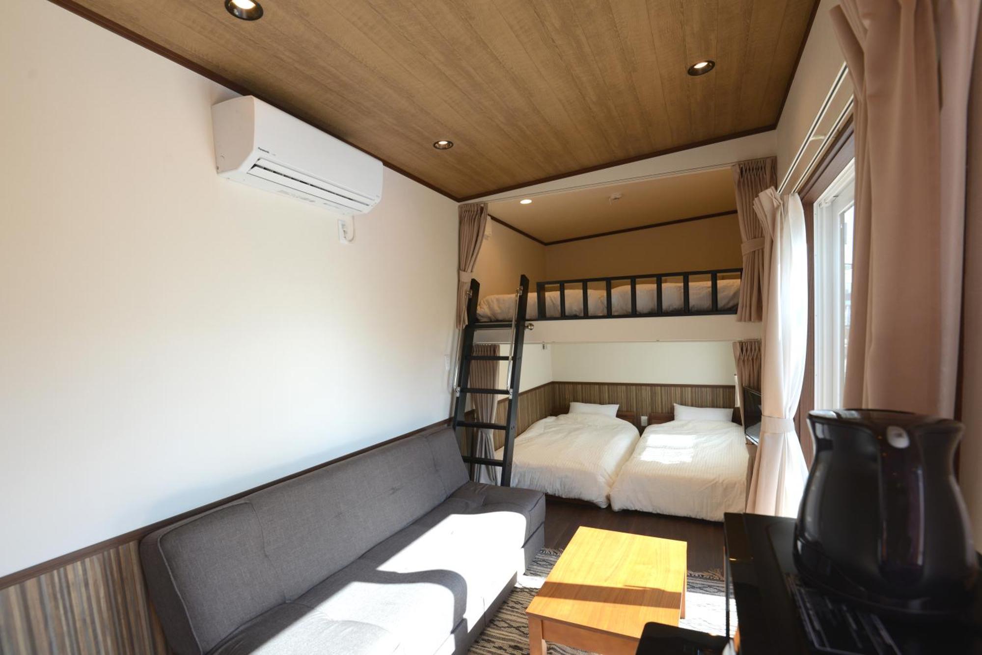 Mt Fuji Glamping Tourist Villa Kawaguchiko Фудзі-Каваґутіко Екстер'єр фото