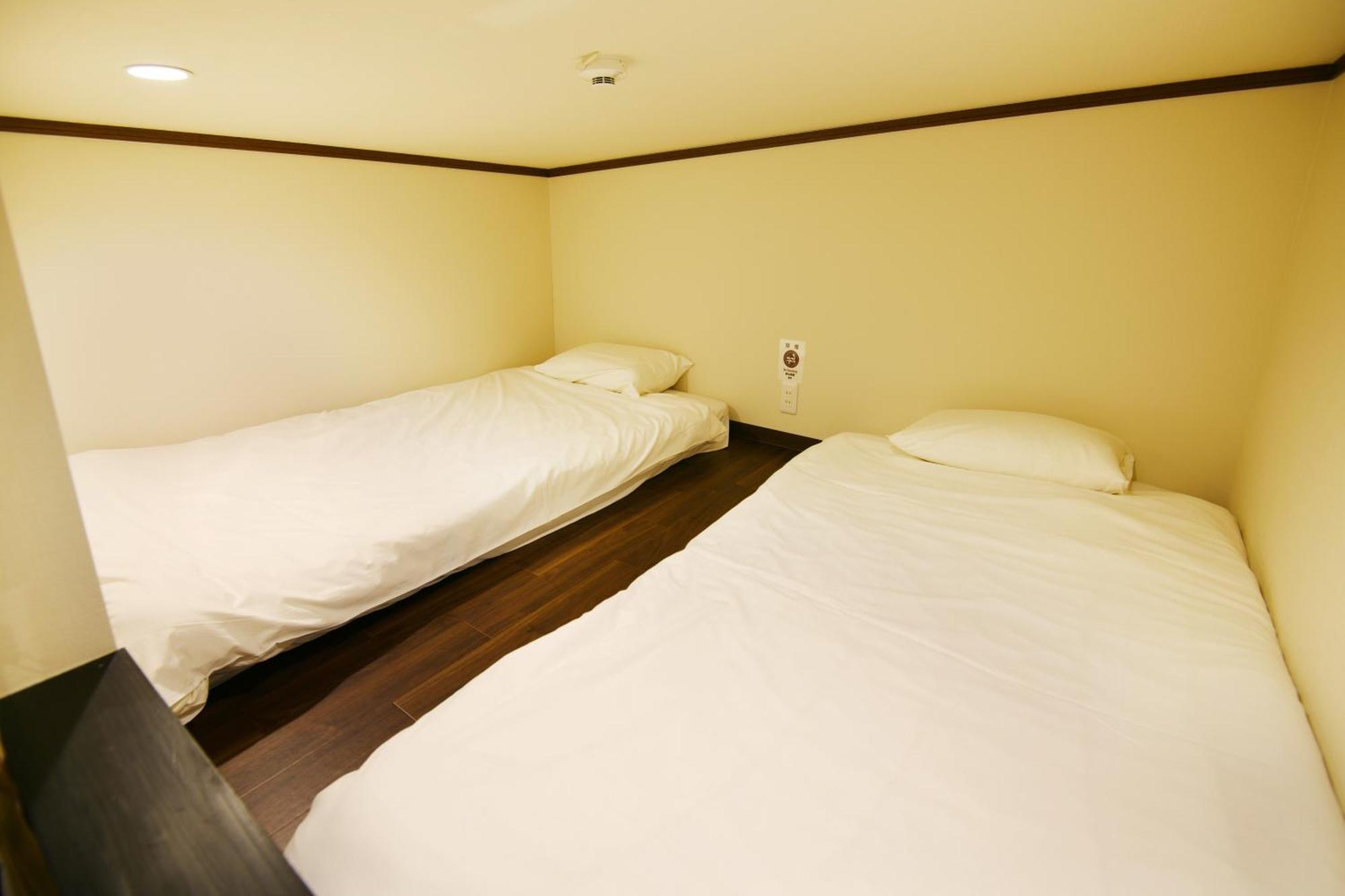 Mt Fuji Glamping Tourist Villa Kawaguchiko Фудзі-Каваґутіко Екстер'єр фото