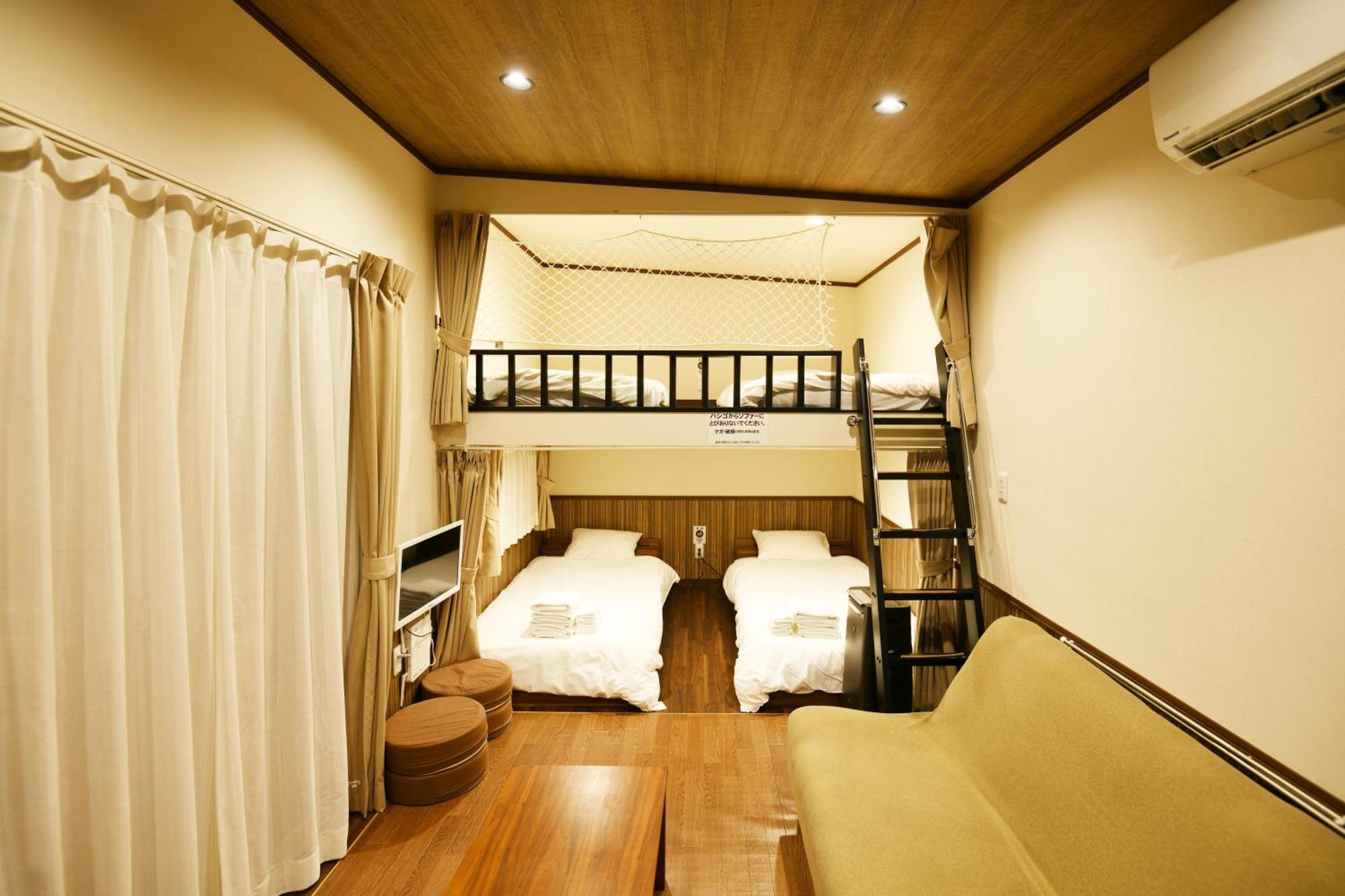 Mt Fuji Glamping Tourist Villa Kawaguchiko Фудзі-Каваґутіко Екстер'єр фото