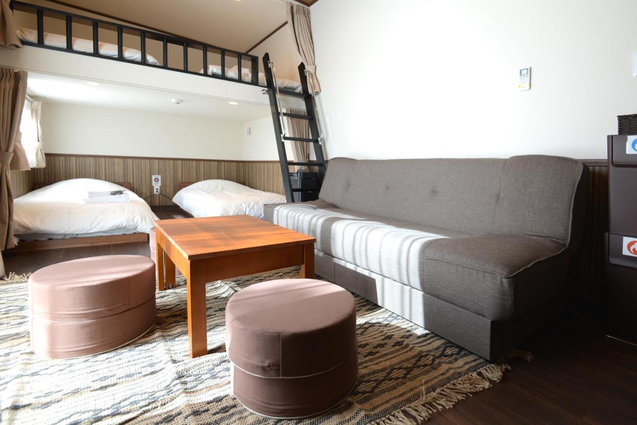 Mt Fuji Glamping Tourist Villa Kawaguchiko Фудзі-Каваґутіко Екстер'єр фото